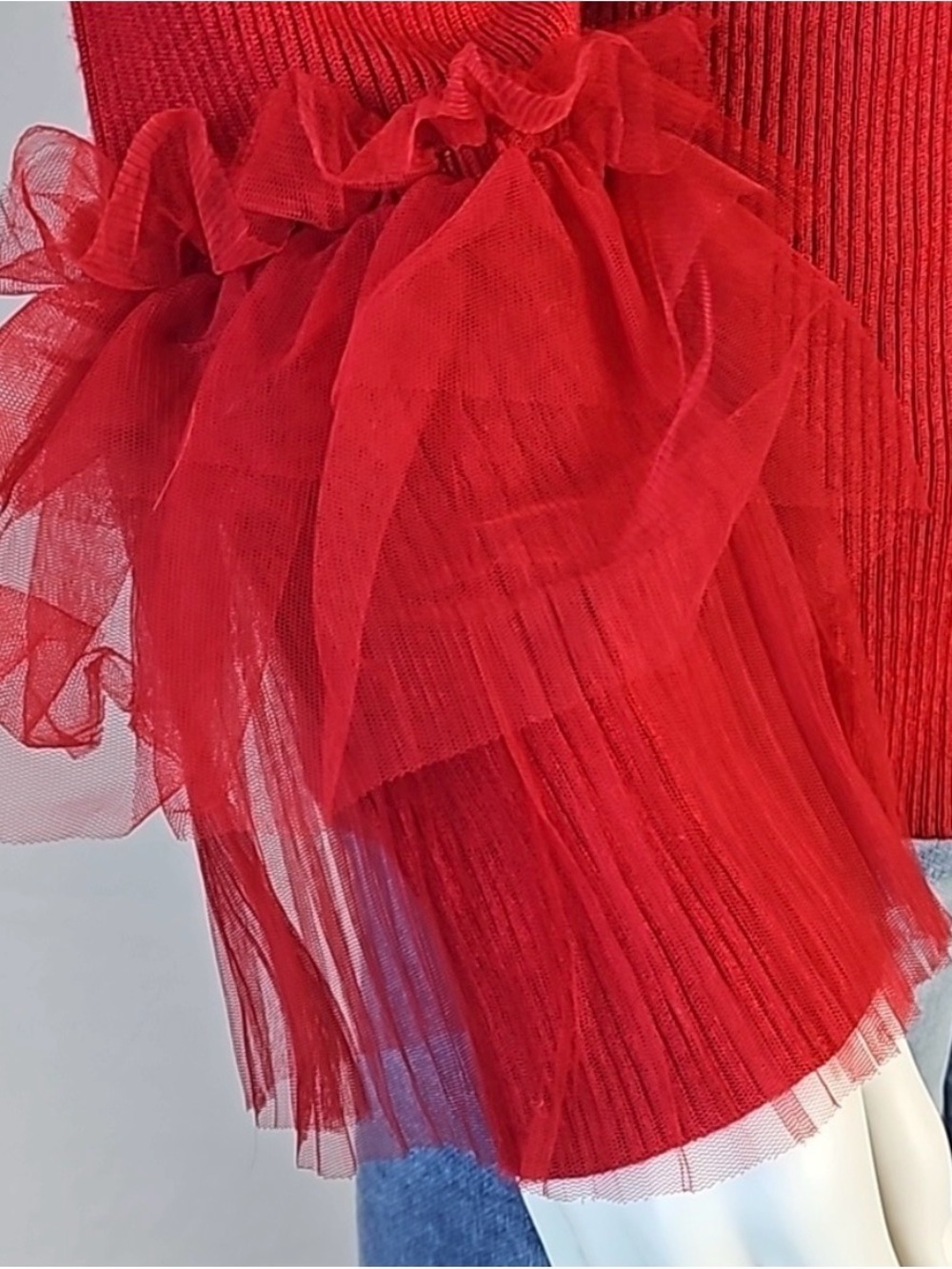 Vince Camuto Red Ribbed Knit Mock Neck Tulle Ruffle Sleeve Sweater NWT Size : S - Picture 4 of 11